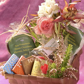 Rosies Roses, Gifts and Chocolates - Thanksgiving Holiday Gift Basket